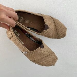 burlap toms
